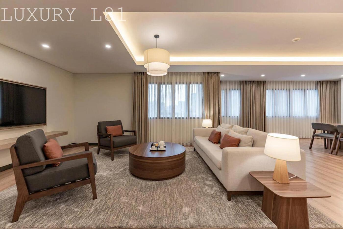 Angia Luxury Apartment Inside Landmark 81 Tower Ho-Chi-Minh-Stadt Exterior foto